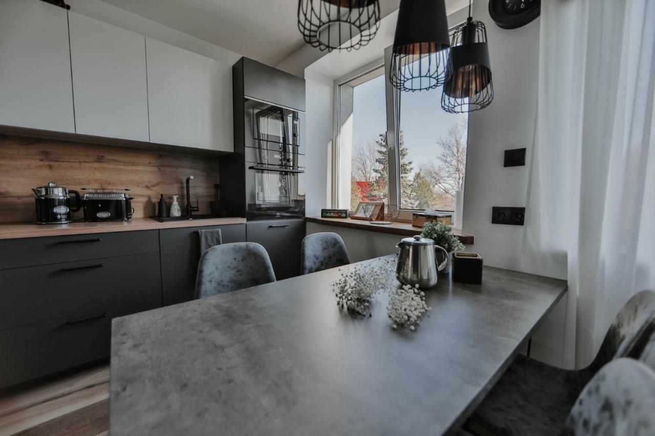 Pinska Guesthouse Cozy Apartment Вильянди Экстерьер фото