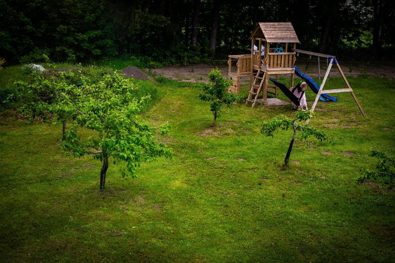 Pinska Guesthouse Cozy Apartment Вильянди Экстерьер фото